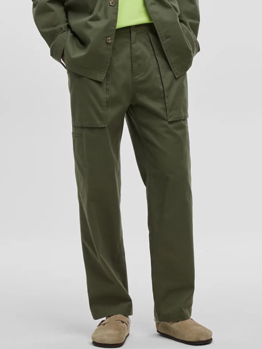 Mode of One olive green pants in size XXL